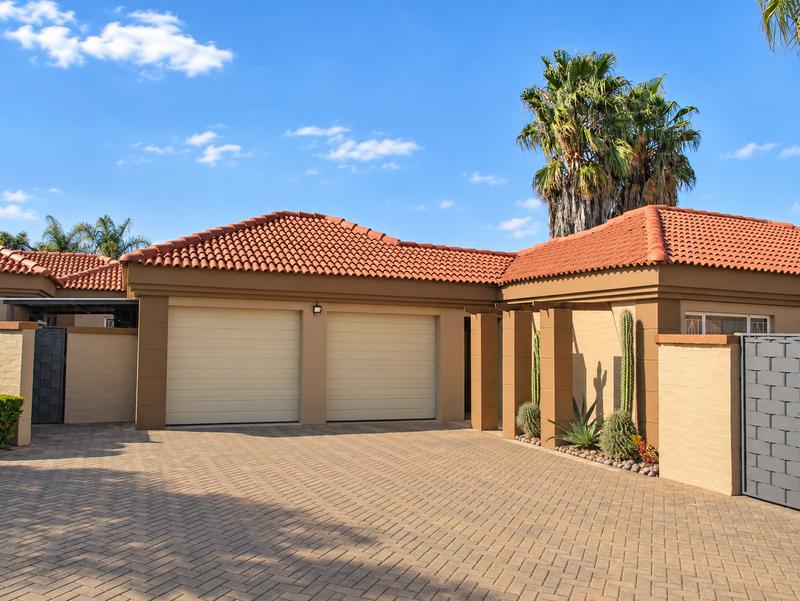 2 Bedroom Property for Sale in Heuwelsig Free State